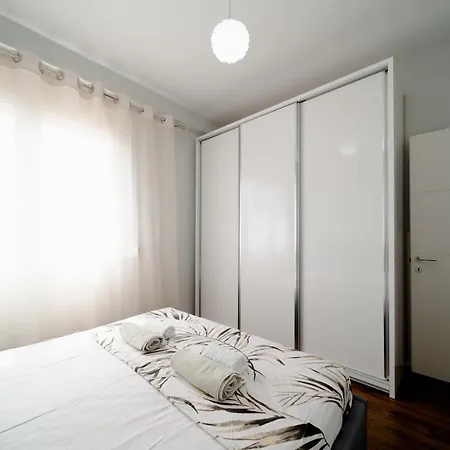 Apartamente Tirana Daire Tiran