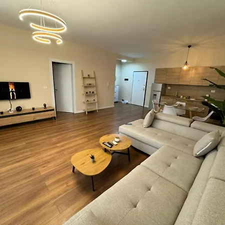 Apartamente Tirana דירה טיראנה