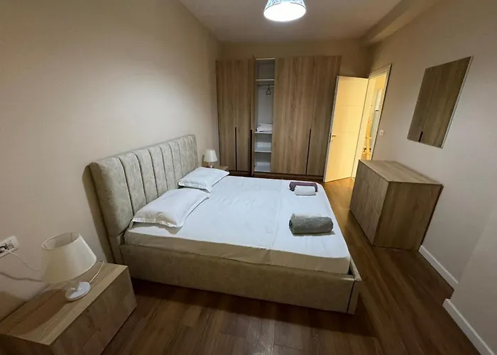 아파트 Apartamente Tirana