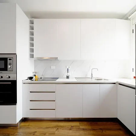 아파트 Apartamente Tirana 티라나