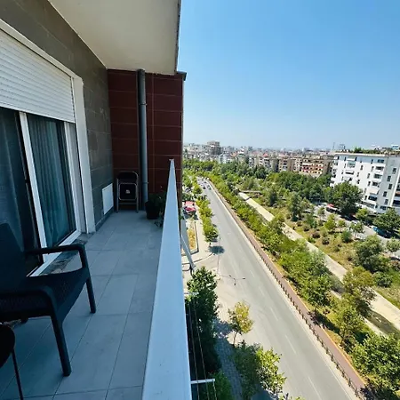 Apartamente Tirana Апартаменты